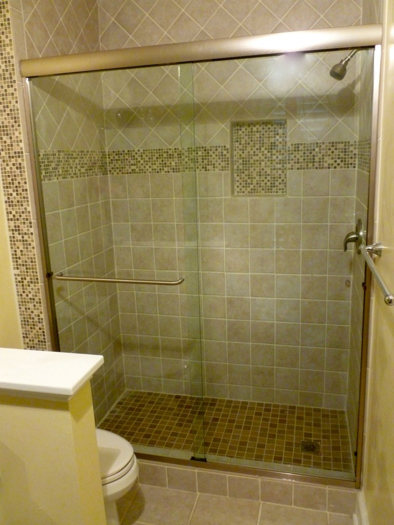 SEMI FRAMELESS SLIDING SHOWER DOOR / 3/8" CLEAR GLASS / BRUSHED NICKEL FINISH / RICHMOND VA